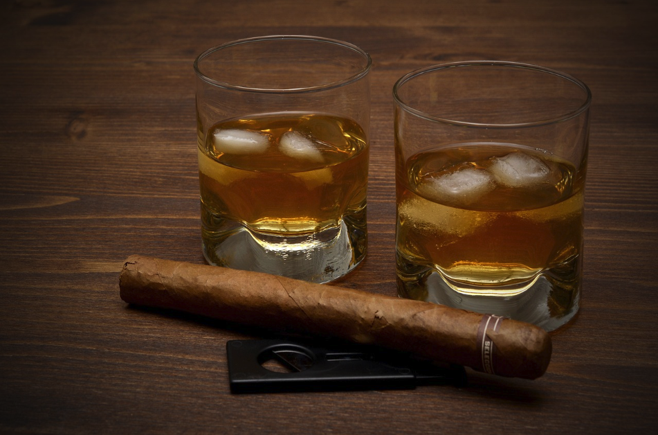 whisky a cigara